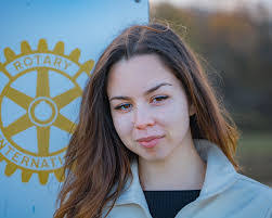 Devon Wood's Instagram, Twitter & Facebook