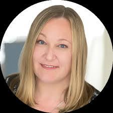 Karin Davis's Instagram, Twitter & Facebook