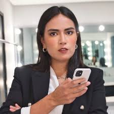 Diana Rivera (@DianaElisaR)