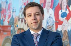 Why Arnprior's new mayor is juggling a second job