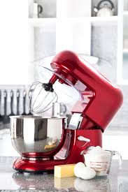 choosing a hand mixer or stand mixer