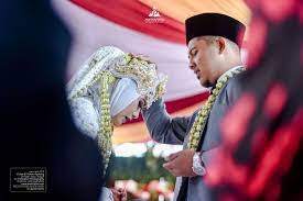 Wedding Sunda Siger Klaten 57 Foto Ijab Kabul Akad Pernikahan Dg Gaun Pengantin Muslim Hijab Cahya Hakim Pengantin Muslim Foto Pengantin Pernikahan