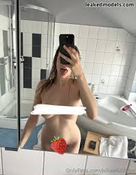 juliaa420free  therealjulia420 Голые слитые фото OnlyFans 9 - Слитые  Модели