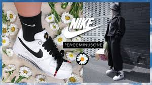 18 919 просмотров 18 тыс. G Dragon Peaceminusone X Nike Air Force 1 Para Noise 2 0 How To Lace Them Like G Dragon Youtube