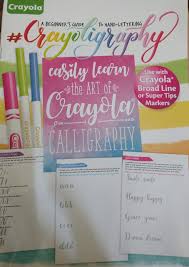 Crayola Calligraphy A Beginner S Guide To Hand Lettering Crayola 9780681053021 Amazon Com Books For experienced calligraphers and novices alike, you need to try crayola calligraphy with crayola markers. crayola calligraphy a beginner s guide