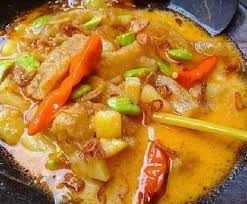 Orang surabaya menyebutnya kikil makanya di surabaya ada menu lontong kikil. Pin Di Resep Masakan