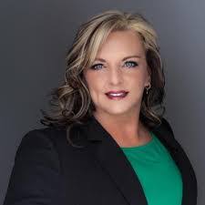 Christy Nixon's Instagram, Twitter & Facebook