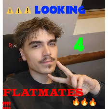 Hello everyone! My name is Oliver, I'm 24 years old from 🇮🇹/🇬🇧. This  fall, I'll be starting my Master's at Göteborg University, and I'm looking  for a room in a shared flat. -