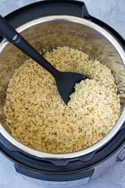 30.10.2019 · toss in a clove of crushed garlic, a piece of lemon peel, or a sprig of fresh rosemary to add an instant flavor boost to your quinoa. Perfect Instant Pot Quinoa Foolproof Easy Recipe