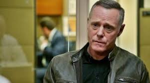9x08 de Chicago PD decretou o fim de Hank Voight