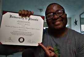 What was your sign to finish that degree and add "college graduate" to your  list of accomplishments? 📸 Renata S. (BSB, '24)