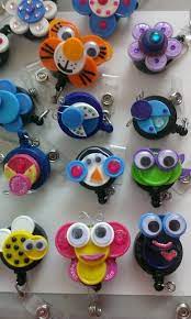 Id Badge Holders Made From Medicine Vial Caps Bottle Cap Crafts Badge Holders Diy Badge Reels Diy
