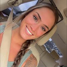 Who can embroider 60 blankets for wedding favors?