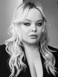 Our beautiful lady is flawless😍✨✨🔥🫠🧡🪞 📸 via Instagram