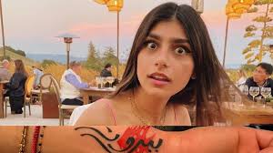 Khalifa was born in beirut, lebanon and moved with her family to the united states in 2000. Will You Visit Lebanon If Mia Khalifa Becomes The Next Minister Of Tourism Check This Out Al Bawaba