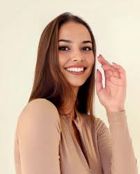 J'ai une 3ème origine, sauras-tu la trouver ? 😊 #brune #instagirls #metisse