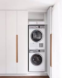 Sometimes it seems like your hamper is constantly filling up with dirty clothes, costing you more and more time. 14 Ideas De Lavadero Lavaderos Rincon De Lavanderia Armario De Lavanderia