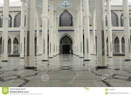 Fondly known as the 'blue mosque', the sultan salahuddin abdul aziz shah mosque is one of the largest mosques in southeast asia, with the capacity to accommodate 24,000 worshippers at any one time. Sultan Salahuddin Abdul Aziz Shah Mosque A K A Shah Alam Mosque Stock Image Image Of Dome Design 59450943