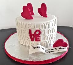 Just make sure that the presentation is as romantic and cute as it should be. Deutsch Arsivleri Daily Good Pin Valentines Day Cakes Cake For Boyfriend Mini Cakes