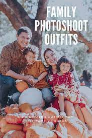 What To Wear For Fall Family Photos Petite Fashion Cute And Little Fall Family Photo Outfits Family Photo Outfits Family Photo Outfits Fall 2020
