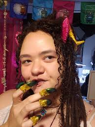 costume painted throw back design. 😘🥰😘