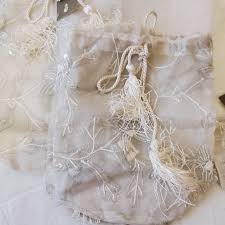 A Klutz Guide Classic Cookies Laminated Accordian Recipes by Suzanne Gooding. 