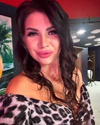 Ana Nova's Instagram, Twitter & Facebook