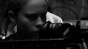 Nova Benny se lance dans le mouvement Kino en réalisant « Don't Mind Me »