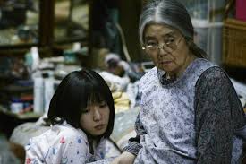 Sur le chemin de la maison, osamu trouve un soir, après une session de vol, la petite yuri qu'il ramène chez lui. Shoplifters Der Andere Film Ch