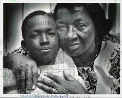 1989 Press Photo Dorothy Lester with her grandson Gus Bodie