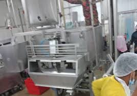 Kelebihan utama mesin pengisar ini adalah ia sangat padat dan mudah digunakan. Pekerja Nepal Maut Jatuh Dalam Pengisar Daging