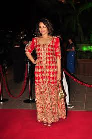 Arpita Khan S Wedding Reception Arbaaz Khan Sohail Khan Arpita Khan Aayush Sharma Salman Khan Com Imagens Cores
