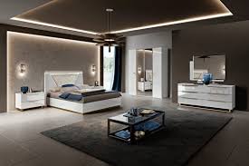 From opulent tufting to the whitewashed look of shiplap, you're sure to find the right bedroom set that speaks to your personal tastes. Modern Platform Beds Sets Bedroom Furniture Comfyco Furniture