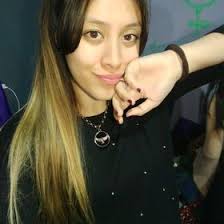 Ariana Martin (aruchymartin)