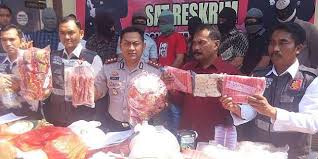 Pt karunia alam segar bergerak di bidang pembuatan makanan atau minuman instan salah satu produk populernya adalah mie sedap. Waspada Terbongkar Dua Merek Mie Instan Ini Berasal Dari Limbah