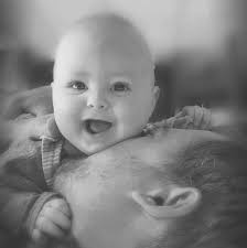 Tell us about your favorite esports team and why in the comments for a  chance to win a Team Razer spinner!