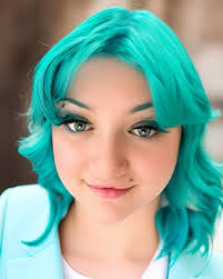 Brittany Mclean's Instagram, Twitter & Facebook