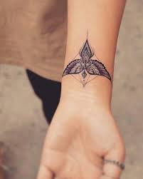 Okan Can Adli Kullanicinin Cizgisel Panosundaki Pin Dovme Tattoo Kucuk Dovmeler