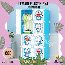 Lemari plastik sangat cocok untuk kebutuhan keluarga kelebihannya adalah tidak terlalu makan tempat, ringan, anti rayap dan yang paling penting adalah anti karat. Lemari Pakaian Plastik Shenar Lemari Baju Portable Bongkar Pasang 2x4 8 Pintu Karakter Doraemon Lazada Indonesia