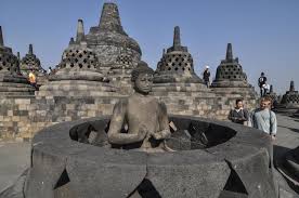 Indonesia adalah salah satu negara di asia tenggara dan beragam suku, budaya, dan bahasa. Not Just Bali Indonesia To Develop More Tourism Sites