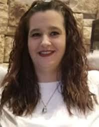 Kari Shields's Instagram, Twitter & Facebook