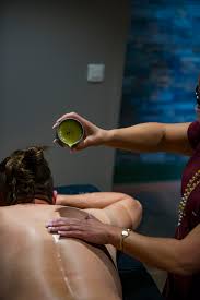 Ep'ils est la première adresse beauté grand public et 100% masculine à proposer une offre complète de prestations pour prendre soin des hommes de la tête aux pieds. Soin Homme Besancon Visage Corps Epilation S Beauty Concept