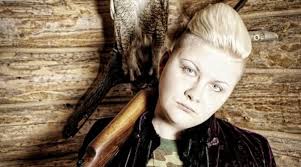 Megan Lane sounds the animal