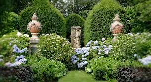 Pagewoman The Laskett Gardens Much Birch Hereford England Oh Yes Would Love To Visit This Very Beau Beautiful Gardens Garden Inspiration Garden Urns