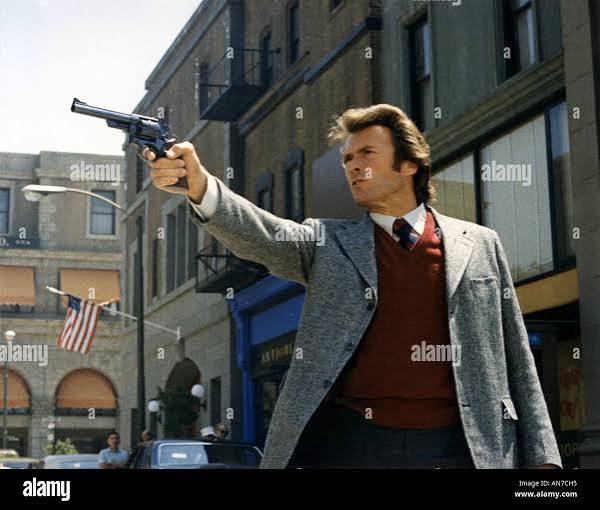 Dirty harry film 1971 hi-res stock photography and images - Alamy