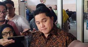 Menteri bumn erick thohir mengunggah foto saat dirinya bersama sandiaga uno dan muhammad luthfi saat muda, lewat instagram pribadinya @erickthohir. Erick Thohir Cari Anak Muda Untuk Dijadikan Bos Rumah Bumn