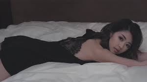 劉沛蘅（英文：hillary lau，1991年 6月8號—），係香港女模特兒。佢喺香港出世，2008年入行，畀傳媒叫做「翻版薛凱琪」。 呢篇劉沛蘅係關於香港藝人同傳記嘅楔位文章，重未完成嘅。麻煩你幫手 佢嘅內. Hillarylau Hillarious Beauty Cute