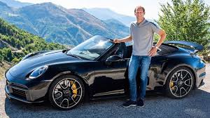 Brankář šimon hrubec v zápase se švédy. Nove Porsche 911 Turbo Najizdi Testovaci Kilometry Presahne Vykon 600 Koni Autorevue Cz