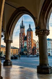 Cracovia is the longest existing polish club. Pin De Cruz En Polonia En 2020 Cracovia Cracovia Krakow Polonia