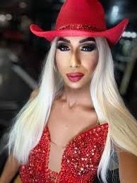 Shane Lipscomb's Instagram, Twitter & Facebook